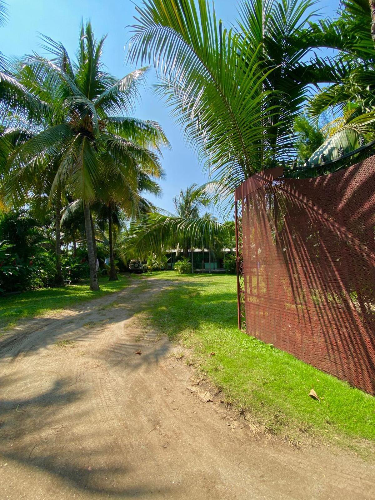 The Captains Iin Chinandega Exterior foto